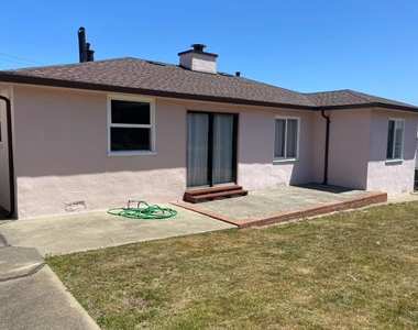 627 Midway Avenue - Photo Thumbnail 1