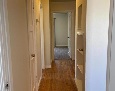 627 Midway Avenue - Photo Thumbnail 10