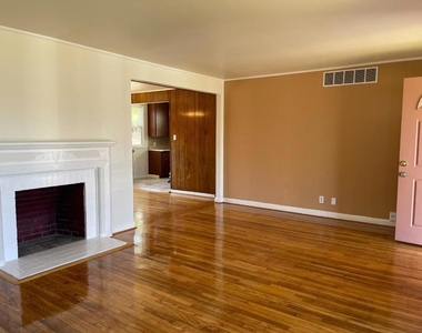 627 Midway Avenue - Photo Thumbnail 9