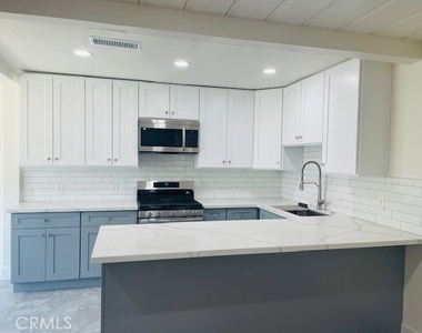 73880 Santa Rosa Way - Photo Thumbnail 1