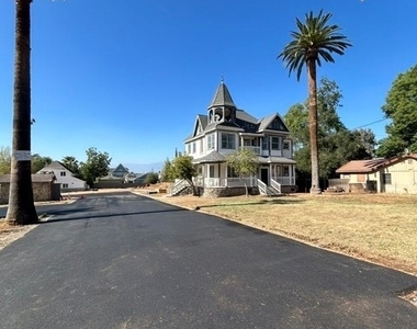 1118 W Palm - Photo Thumbnail 6