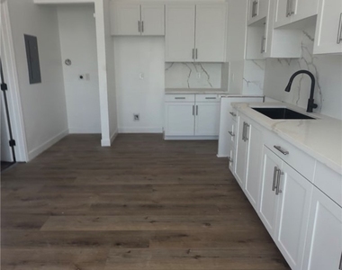 1118 W Palm - Photo Thumbnail 7