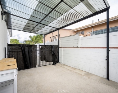 11058 Lemay Street - Photo Thumbnail 8