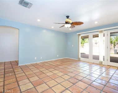 18119 Calvert Street - Photo Thumbnail 13
