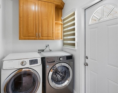 826 E Olive Avenue - Photo Thumbnail 8