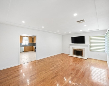 826 E Olive Avenue - Photo Thumbnail 1