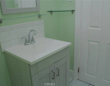 610 Brittania Street - Photo Thumbnail 10