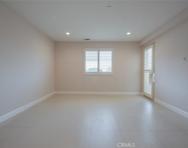 1941 Waltonia Drive - Photo Thumbnail 26