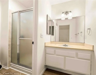189 S Hollenbeck - Photo Thumbnail 8