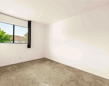 189 S Hollenbeck - Photo Thumbnail 9