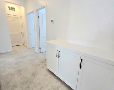 2451 E Hyde Paseo - Photo Thumbnail 14