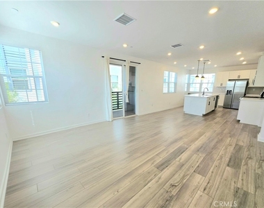 2451 E Hyde Paseo - Photo Thumbnail 1