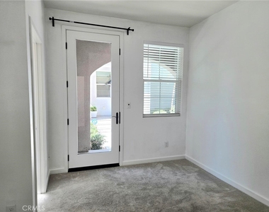 2451 E Hyde Paseo - Photo Thumbnail 10