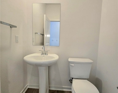2451 E Hyde Paseo - Photo Thumbnail 9