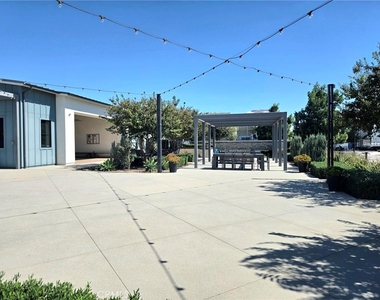 2451 E Hyde Paseo - Photo Thumbnail 27