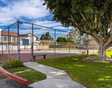 1216 S Cypress Avenue - Photo Thumbnail 14
