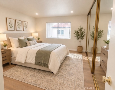 1216 S Cypress Avenue - Photo Thumbnail 20