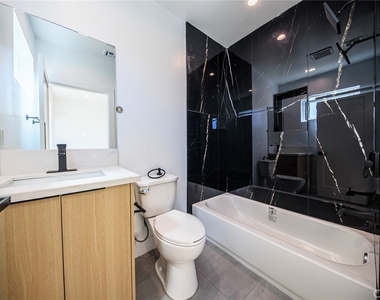 1259 S Longwood Avenue - Photo Thumbnail 29