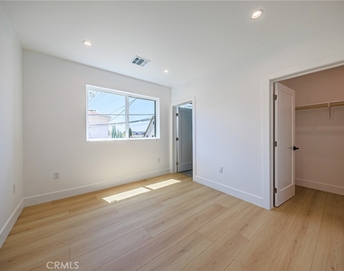 1259 S Longwood Avenue - Photo Thumbnail 28