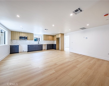 1013 S Citrus Avenue - Photo Thumbnail 9