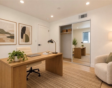 1013 S Citrus Avenue - Photo Thumbnail 4