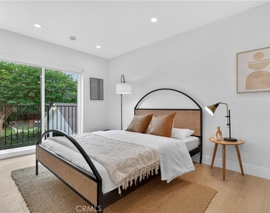 4844 Biloxi Avenue - Photo Thumbnail 66