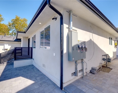 10902 Tujunga Canyon - Photo Thumbnail 21