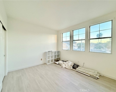 5425 Signac Court - Photo Thumbnail 13
