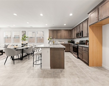 2972 E Calgary - Photo Thumbnail 16