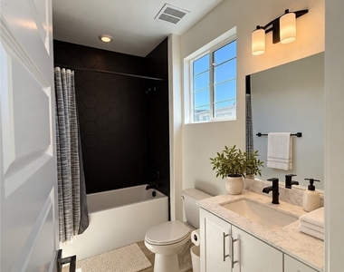 27145 Valley Oak - Photo Thumbnail 10