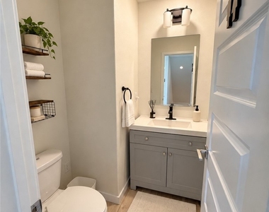 27145 Valley Oak - Photo Thumbnail 15