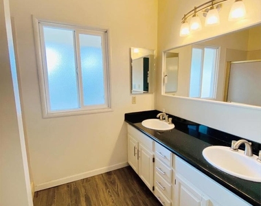 3540 Deer Hill Rd - Photo Thumbnail 14