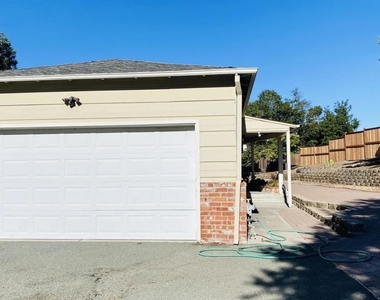 3540 Deer Hill Rd - Photo Thumbnail 5