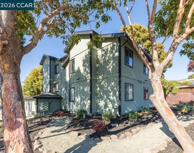 4800 Bayview Ave - Photo Thumbnail 9