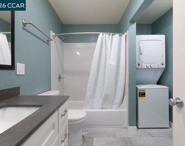 4800 Bayview Ave - Photo Thumbnail 3