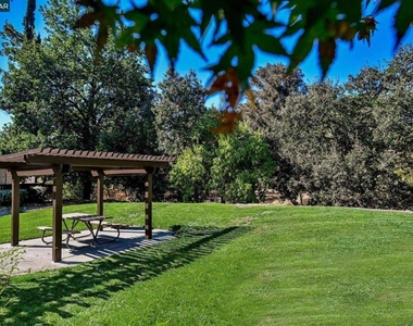 1738 Candelero Ct - Photo Thumbnail 16