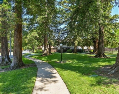 1738 Candelero Ct - Photo Thumbnail 15