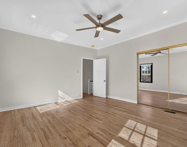 215 S Gale Drive - Photo Thumbnail 15