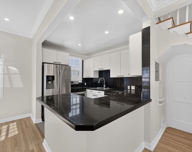 215 S Gale Drive - Photo Thumbnail 2
