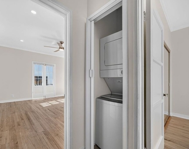 215 S Gale Drive - Photo Thumbnail 13