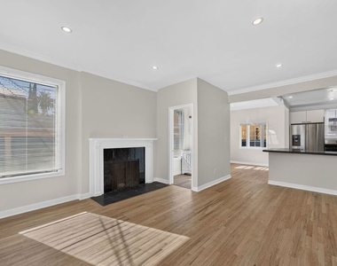 215 S Gale Drive - Photo Thumbnail 11
