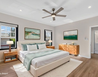 215 S Gale Drive - Photo Thumbnail 17