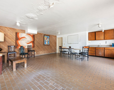 550 W Regent Street - Photo Thumbnail 14