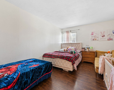 550 W Regent Street - Photo Thumbnail 10