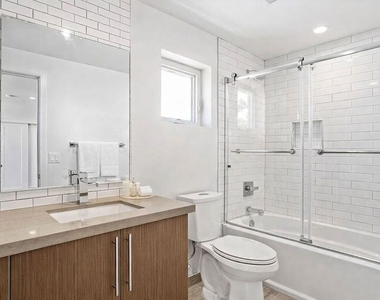 2117 Beachwood Terrace - Photo Thumbnail 11