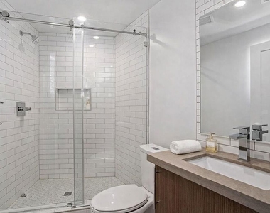 2117 Beachwood Terrace - Photo Thumbnail 12