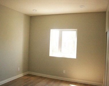 4870 St. Elmo Street - Photo Thumbnail 9