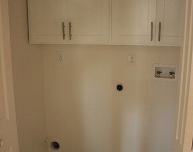 4870 St. Elmo Street - Photo Thumbnail 11