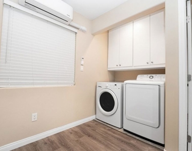 2742 S Rimpau Boulevard - Photo Thumbnail 2