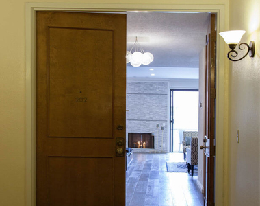 1271 Granville Avenue - Photo Thumbnail 1